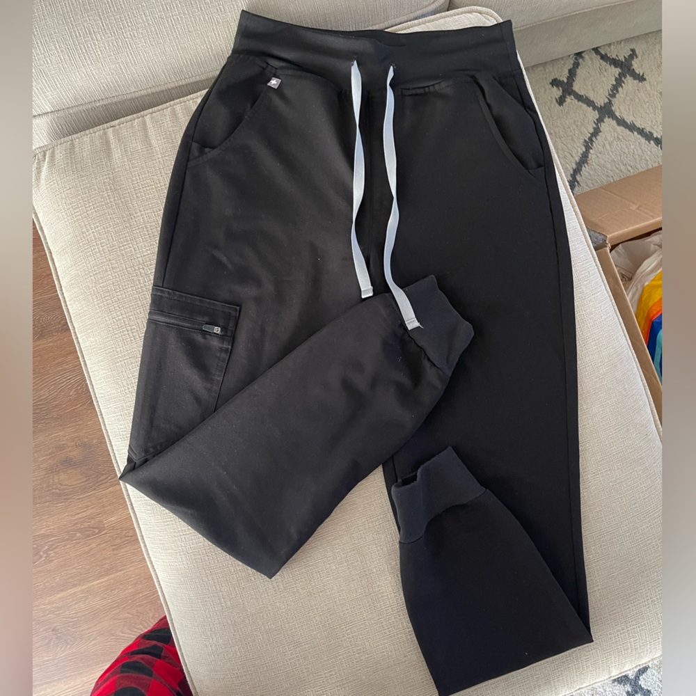 Figs Zamora High waisted jogger in black size XS